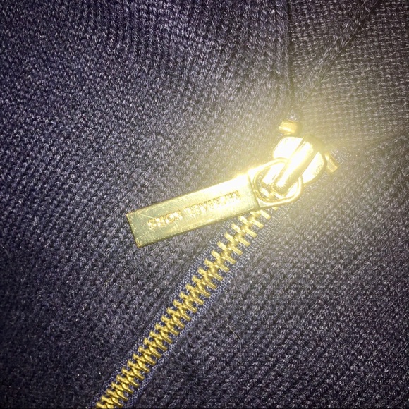 🦋MICHAEL KORS🦋OVERSIZED POCHO MAKE AN OFFER-CLOSET CLOSING SOON!! - Picture 3 of 3